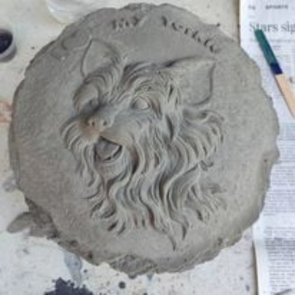 I love my Yorkie (cement) - Picture 1 of 1